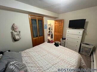 108 Perkins St Unit 4, Boston, MA 02130
