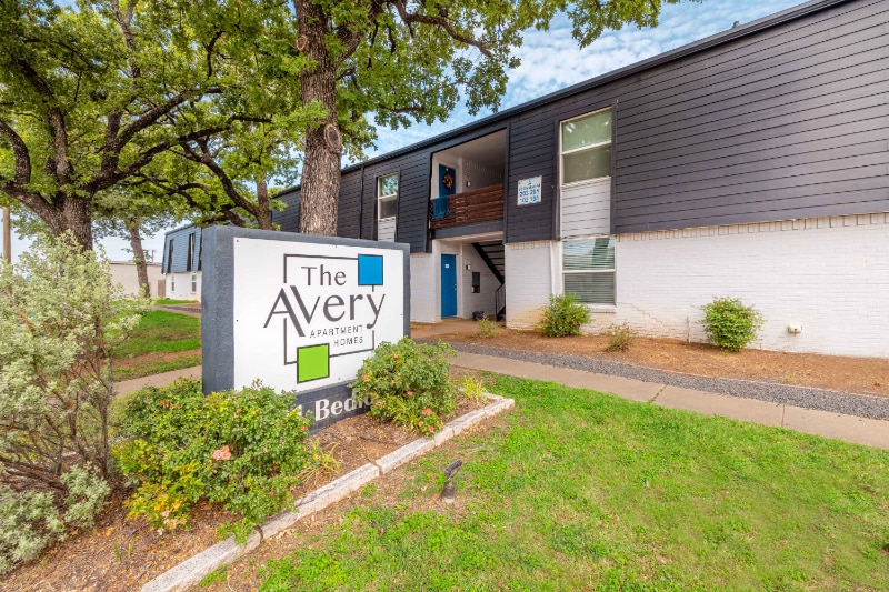 531 Bedford Rd unit 205, Bedford, TX 76022 - photo 1