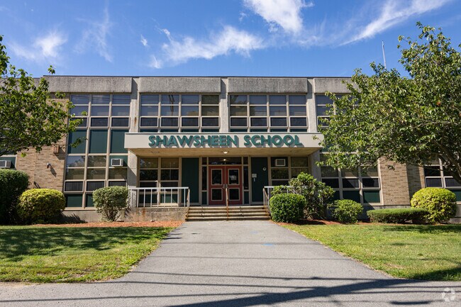 The Shawsheen Elementary School serves students in grades 1-3 in the Wilmington neighborhood.