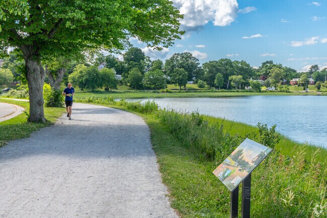 Enjoy a run through the Back Cove Trail that stretches along beautiful Baxter Boulevard.