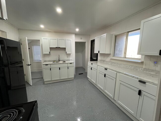 135 W 1st St unit 101, Corning, NY 14830 - photo 3