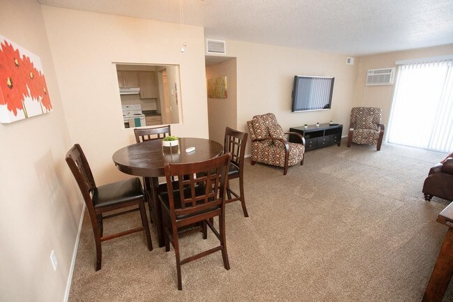 Living Room/ Dining Room