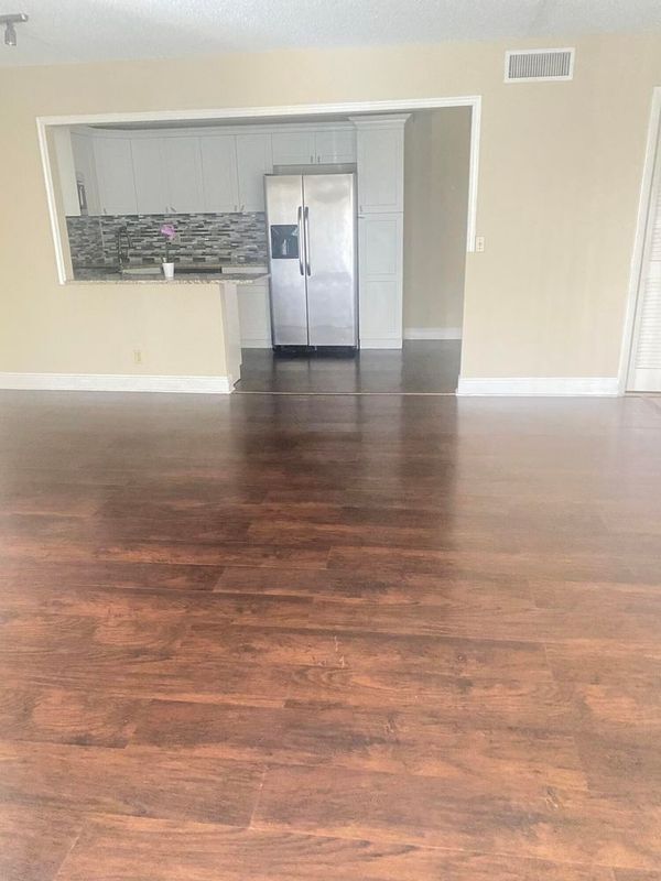 1010 Green Pine Blvd, West Palm Beach, FL 33409 - photo 2