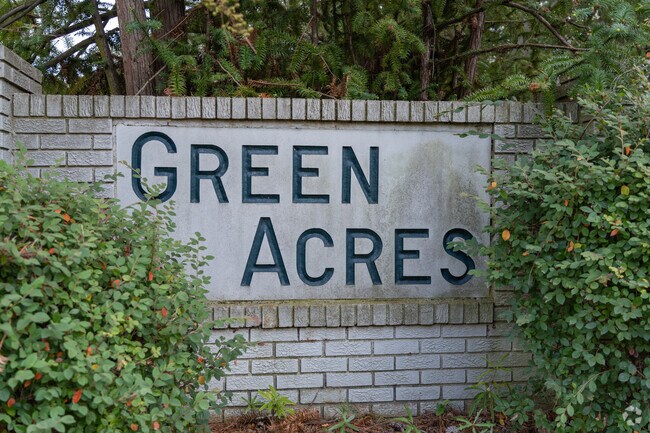 Green - Crestwood is a quiet suburb, but just outside is plenty of new development.