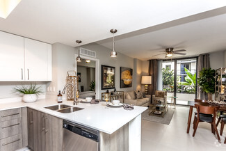 950 SW 57th Ave, Miami, FL 33144