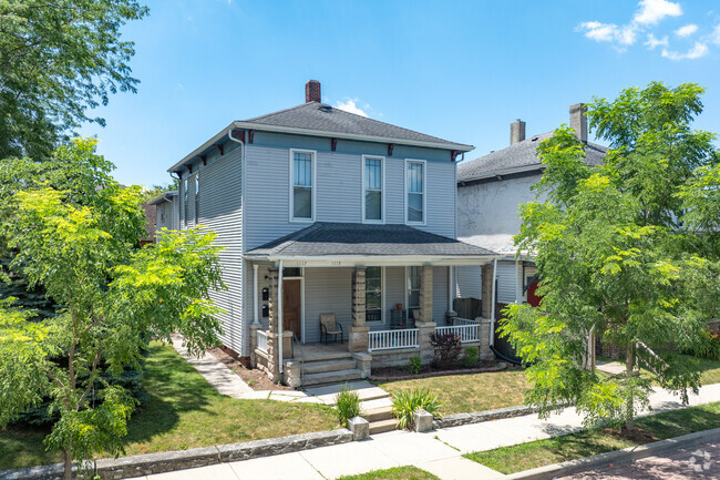Homes of the Historic Jefferson block are large with two levels with large porches.