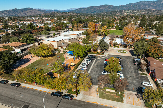 Foothill Country Day School is highly rated and scores an A on Niche.