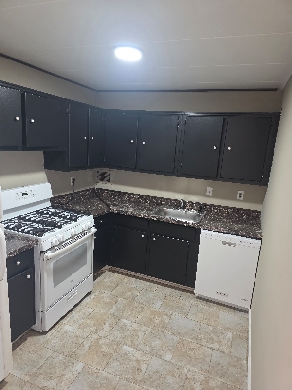 6011 Emerson St Unit 401, Bladensburg, MD 20710
