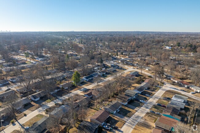 Hathaway Manor is a tight knit community full of ranch style homes.