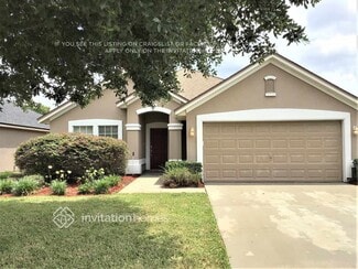 13463 Devan Lee Dr E, Jacksonville, FL 32226