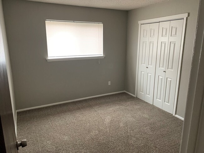 Villas on Rock, Wichita, KS 67207 - photo 6