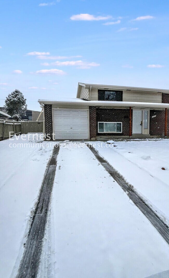 13773 E 32nd Place, Aurora, CO 80011 - photo 2