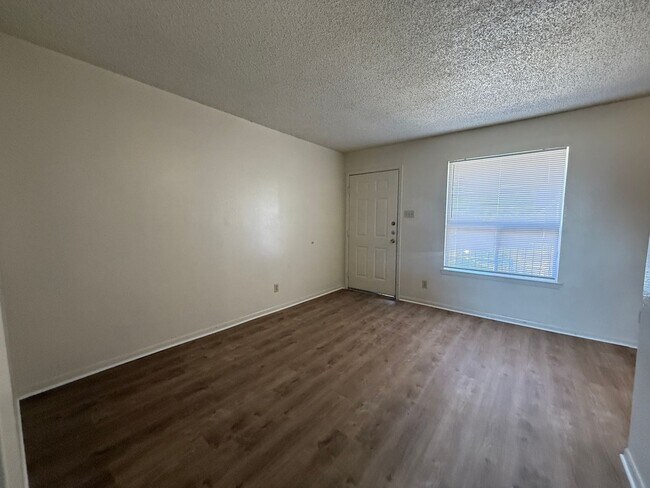 3109 Atkinson Ave unit 219, Killeen, TX 76543 - photo 2