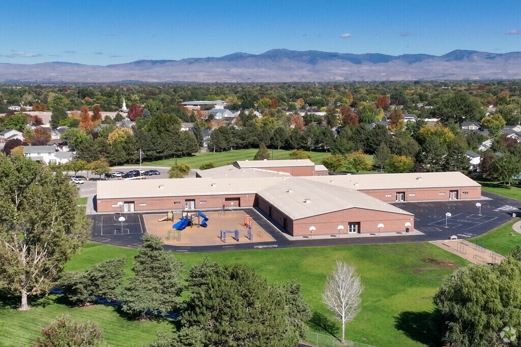 Students at Chaparral Elementary School have beautiful views of the mountains.