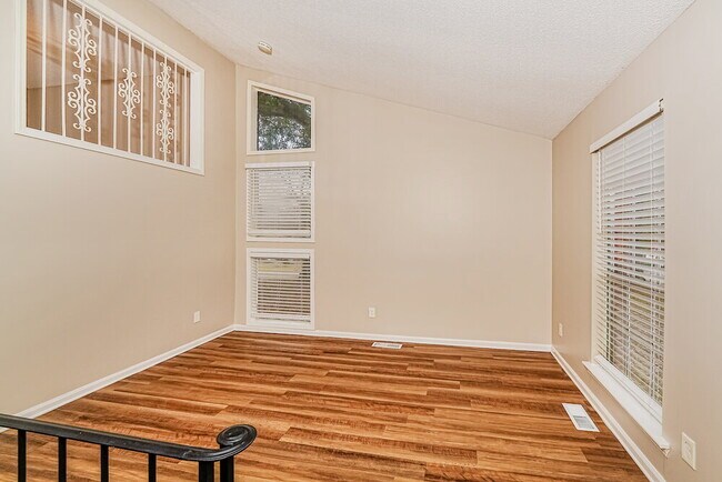 1325 Turf Dr, Center Point, AL 35215 - photo 6