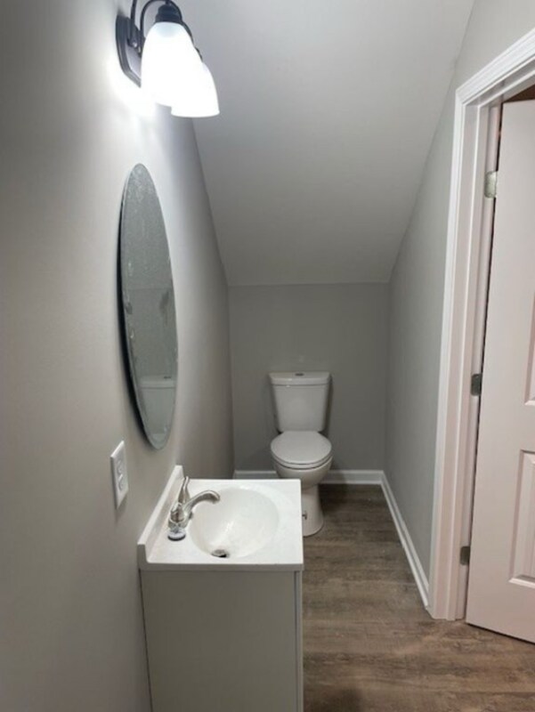 300 8th Ave SW, Winchester, TN 37398 - photo 2