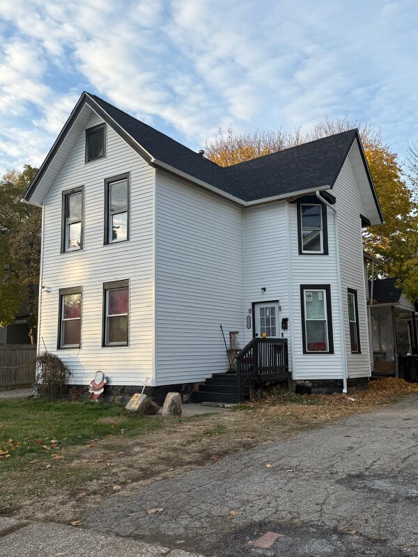 3202 Bradwell Ave Unit 2 3202 Bradwell Ave, Cleveland, OH 44109