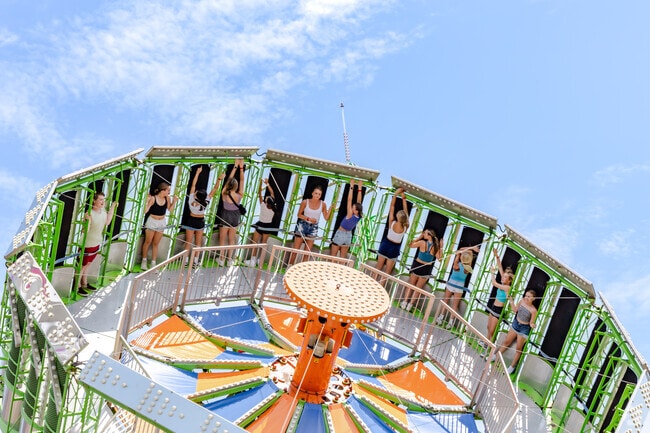 At Itasca Fest, thrilling rides delight visitors.