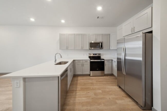 Ascend at Pena Station, Denver, CO 80249 - photo 5