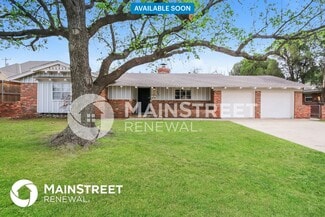 2904 Huntleigh Dr, The Village, OK 73120
