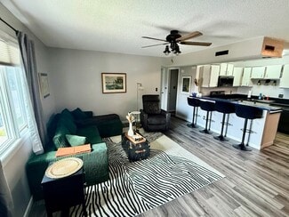 16 S Shore Dr Unit 6, Clear Lake, IA 50428