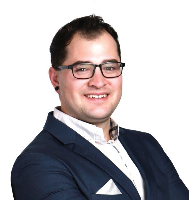 Agent Photo