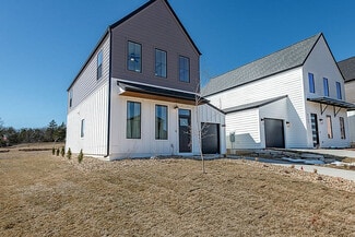 5773 S Trail, Springfield, MO 65810