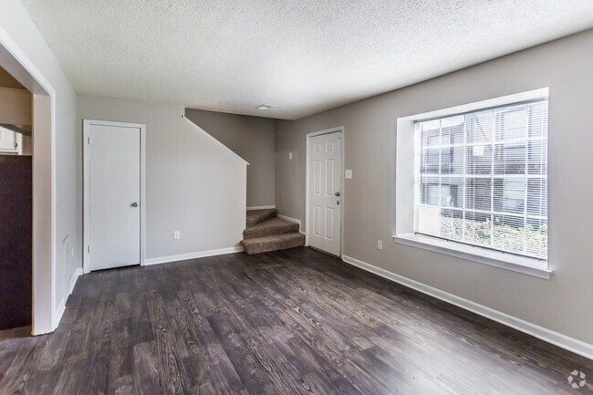 2 BR, 1.5 BA - 1300 SF - Living Room