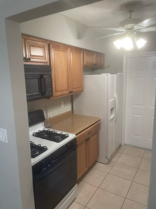 240 SW 7th St Unit 10, Boca Raton, FL 33432