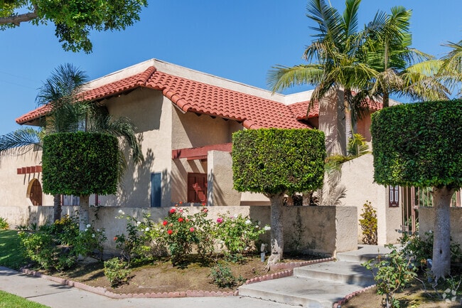 There are condos with Spanish influences in the Koreatown neighborhood.
