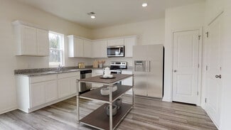 7661 Saffron Ave, Covington, GA 30014