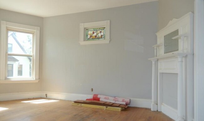 7 Greenmount St unit 2, Dorchester, MA 02125 - photo 3