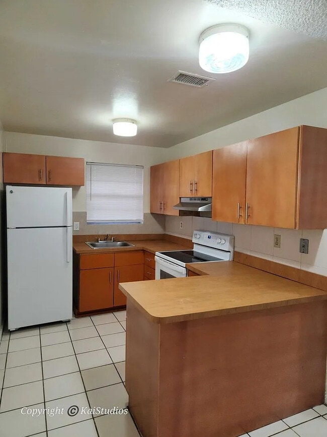 800 NE 14th St, Fort Lauderdale, FL 33304 - photo 3