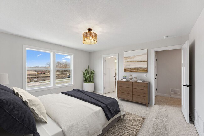 10261 Shadyview Ln N, Maple Grove, MN 55311 - photo 5