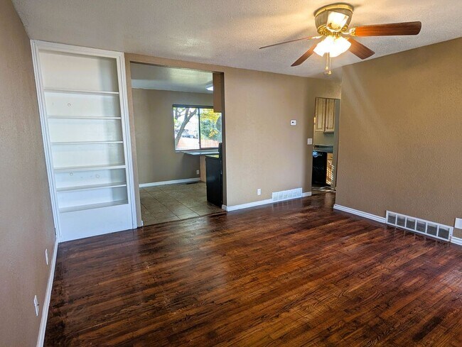 317 W 930 N, Clearfield, UT 84015 - photo 5