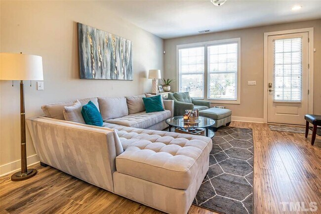 2800 Bedford Green Dr, Raleigh, NC 27604 - photo 5