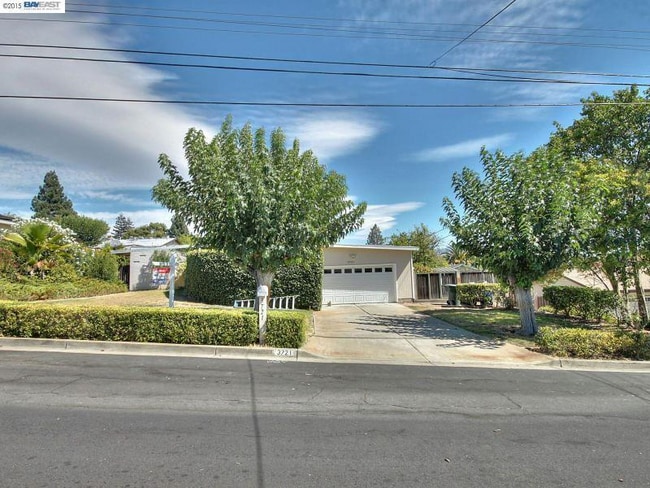 3721 San Michele Dr, Concord, CA 94520 - photo 2