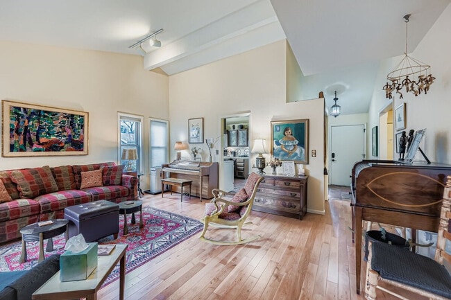 2751 Glenwood Dr unit ID1356394P, Boulder, CO 80304 - photo 3