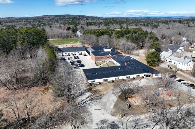Students in the greater Mechanic Falls region attend Elm Street Elementary School for their primary education.