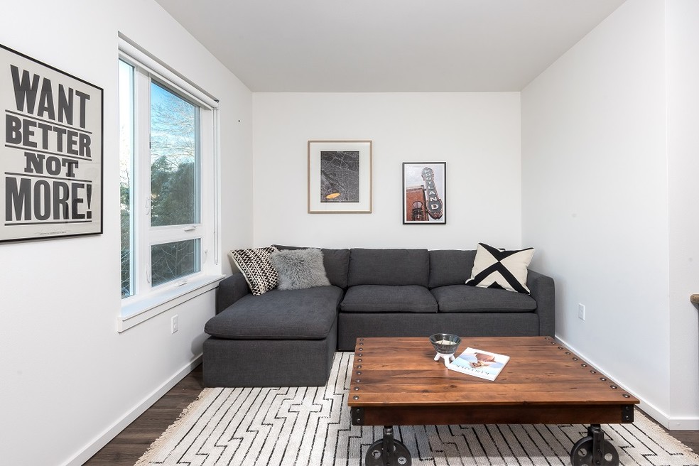 The Hawthorne Apts, Portland, OR 97215 - photo 1