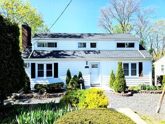 218 Warren Ave, Mamaroneck, NY 10543
