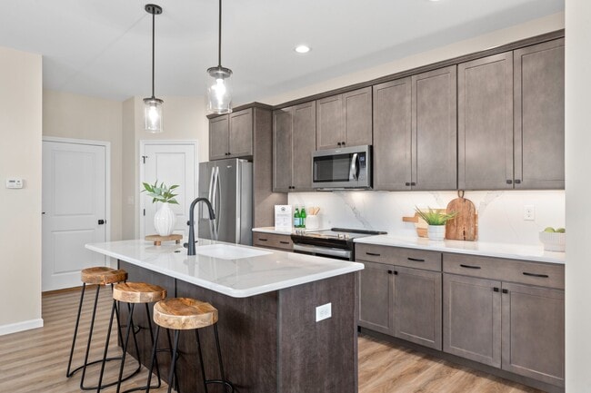 29 Wingtip Ct, Saint Peters, MO 63376 - photo 2