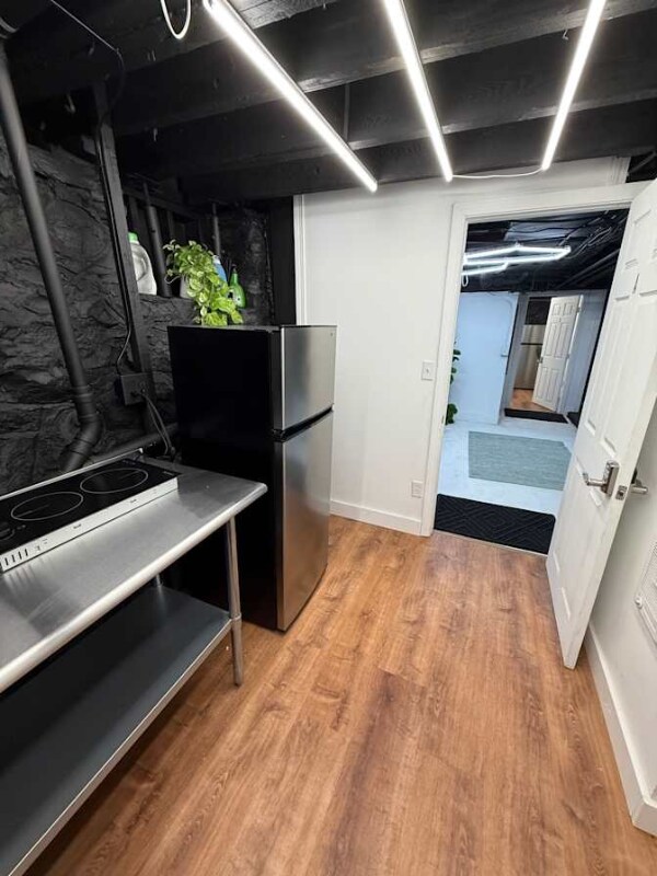 82 W Broadway unit Room A, Derry, NH 03038 - photo 7