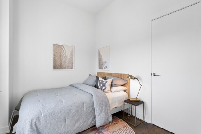 1130 W Lawrence Ave unit 710, Chicago, IL 60640 - photo 4