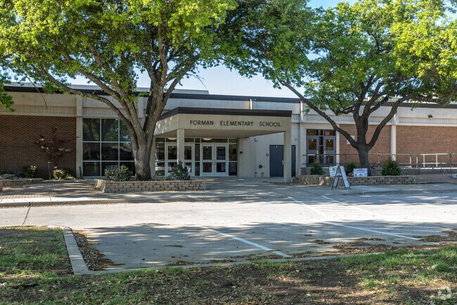 Forman Elementary is attended by students in PK-5th grade in Plano, TX.