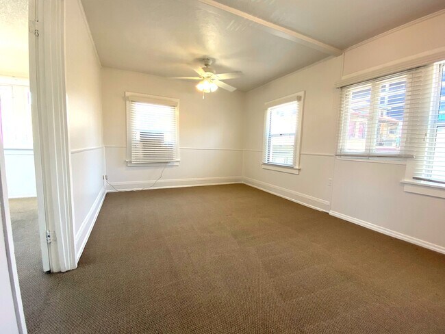 418 Thorn St unit 418, San Diego, CA 92103 - photo 6