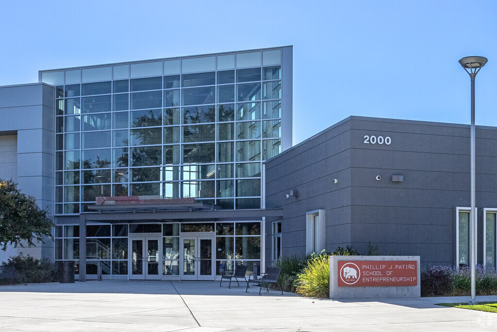Phillip J. Patiño School of Entrepreneurship is a public high school in Fresno.