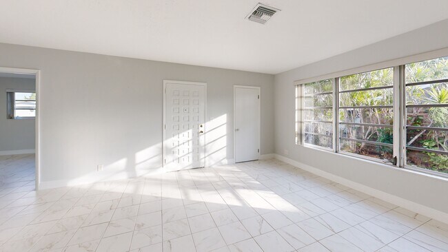 9930 SW 214th St, Cutler Bay, FL 33189 - photo 2