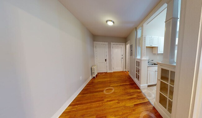 3 Gray Gardens W unit 3A, Cambridge, MA 02138 - photo 3