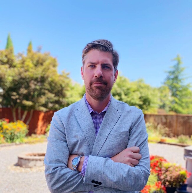Agent Photo